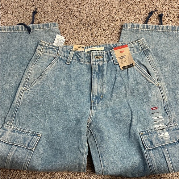 Levi's Denim Cargo Pants with Pockets - Picture 1 of 6